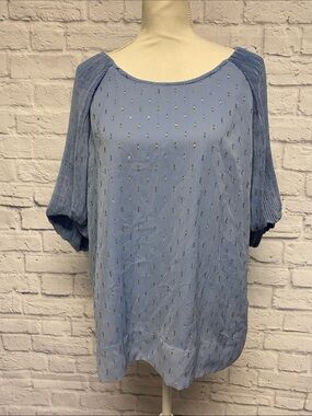 Umgee Light Blue Blouse with Puff Sleeves and Silver Gold Accents Size Large